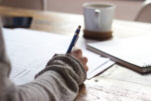 Sztuka minimalizmu: odkryj piękno prostoty w rysunku